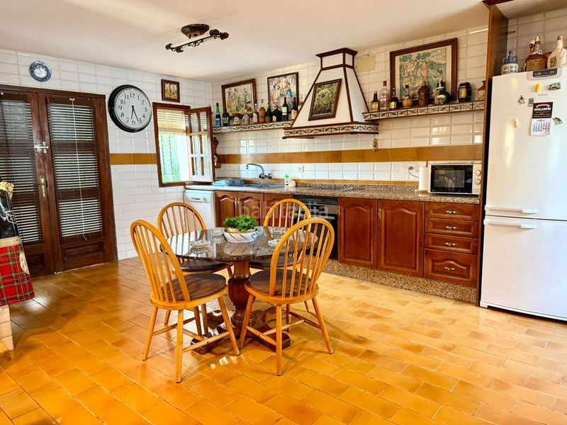 Foto 415a2459-a506-40e6-be49-ae96d864c40f. Casa amb calefacció piscina a Batoi Alcoi