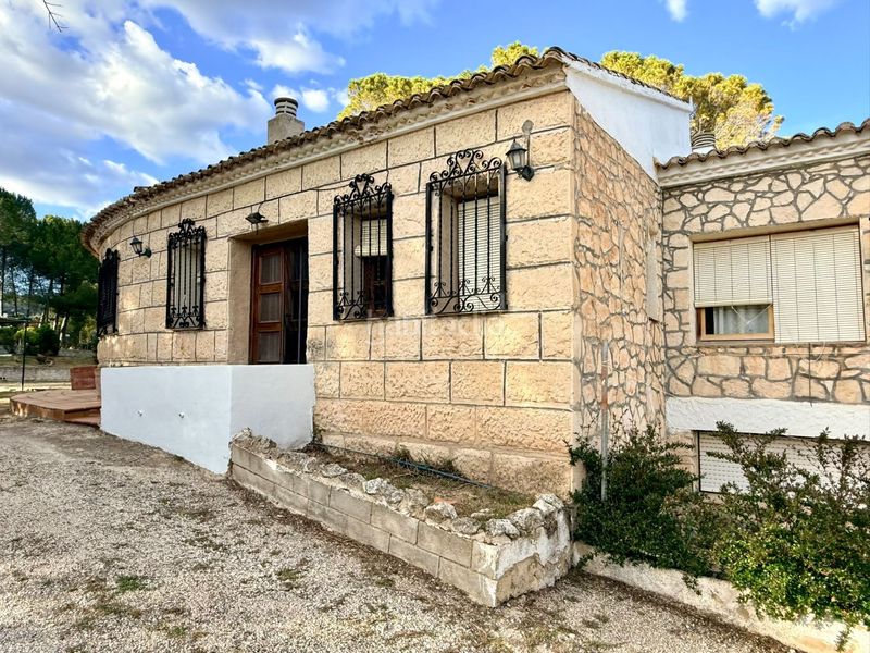 Foto a3d0f645-620c-4465-b16b-12c3f50704ad. Casa amb calefacció piscina a Batoi Alcoi