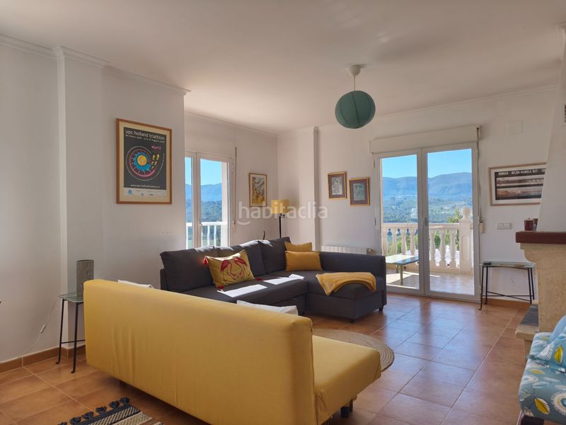 Foto 7259dd7b-47b6-456c-af09-fb0e30c328da. Casa amb calefacció aparcament piscina a Beniarrés