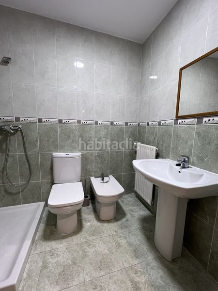 Foto f3de8d3a-ebe1-4fb5-8154-fc1b37afc66f. Pis amb calefacció a Zona Nord Alcoi