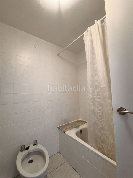 Foto 128310c0-21da-44e9-b26d-fbf09ca1985d. Pis a Zona Nord Alcoi