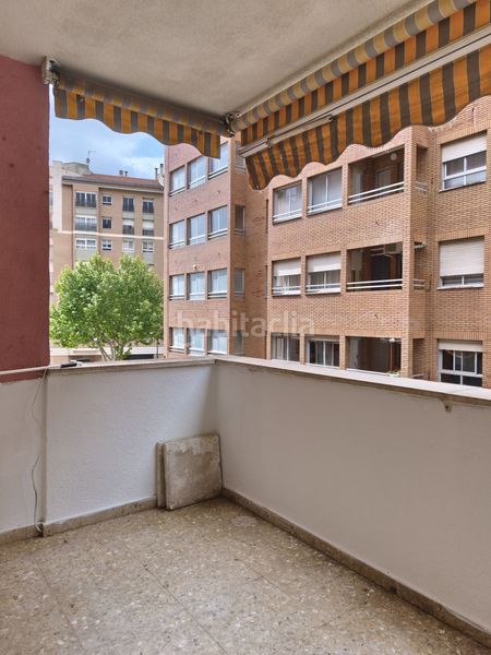 Foto 431caf13-37c0-4d98-9e57-7fe8f92efbb0. Pis a Zona Nord Alcoi