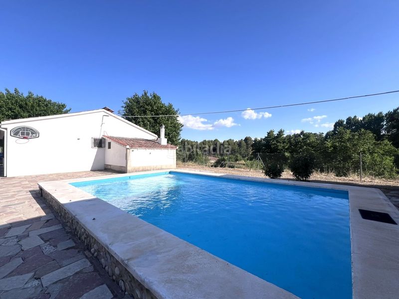Foto a68b2d17-b6f2-4b06-8a08-6828ab79f21e. Casa amb piscina a Alcosser