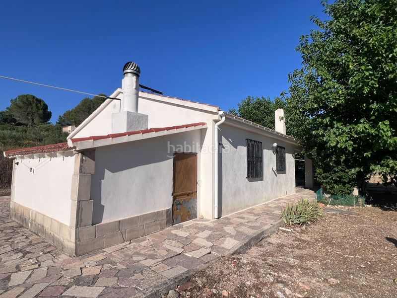Foto f9204006-044e-40f6-914b-4f9e1f6d7b72. Casa amb piscina a Alcosser