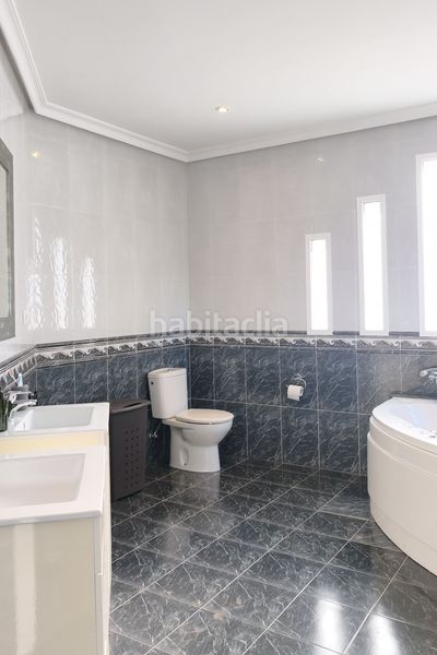 Foto fcde8099-a15a-490b-a289-419eb95b8f62. Casa amb piscina a Millena