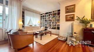 Appartement à Luis Briñas Kalea
