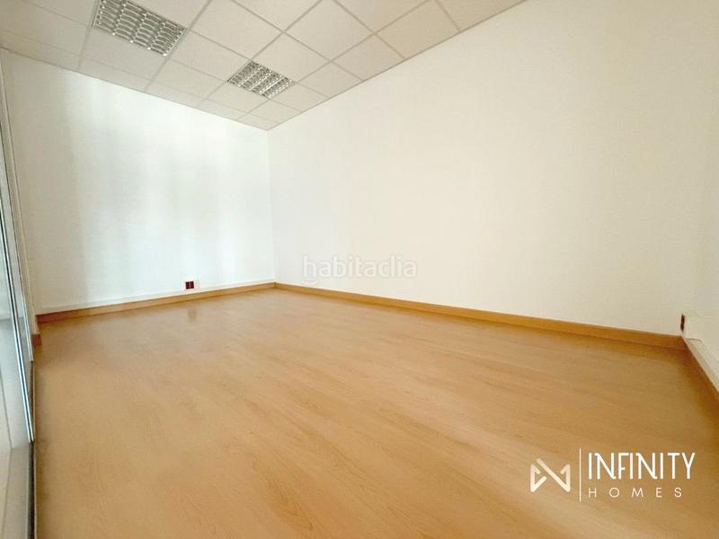 Foto cc4709a1-1e62-425d-944a-15c5d7908718. Rent office space with parking in Derio