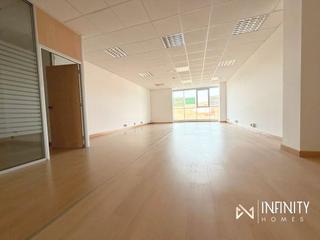 Rent Office space  Txorierriko hiribidea. Se alquilan oficinas en el edificio arteaga centrum en derio