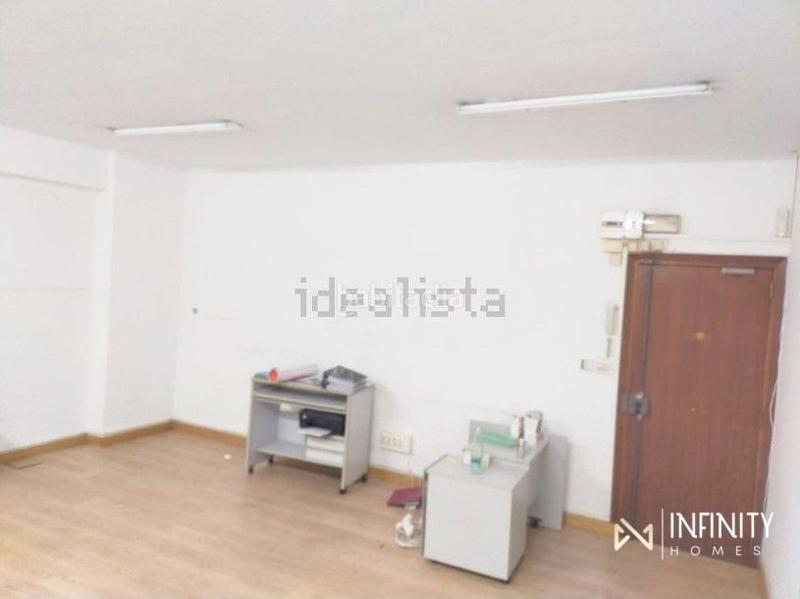 Foto ef0ec408-0cbd-4f39-b391-6b9f20ec949b. Office space in Plaza Circular Bilbao