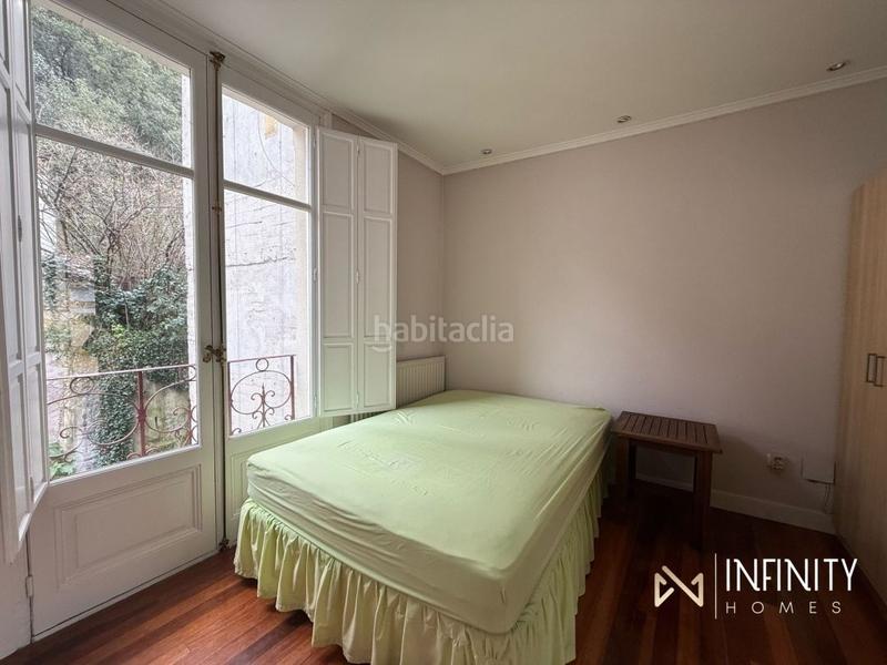 Foto a03eb17a-dfd3-4e8f-bc1e-c01db222b1f3. Pis amb calefacció a Casco Viejo Bilbao