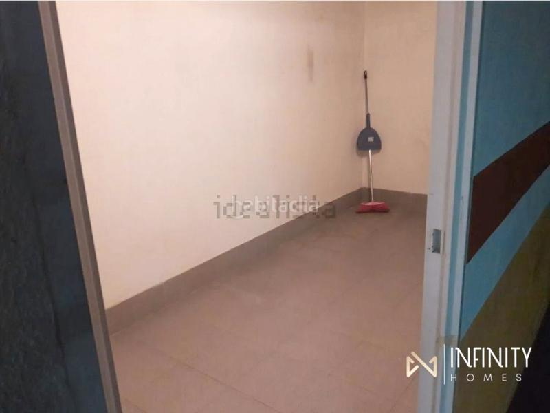 Foto fdd3210d-69e8-472e-95d3-468187cd5c8a. Parking voiture dans Albia Bilbao