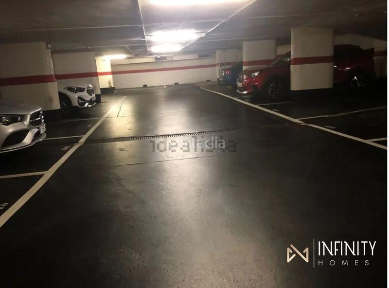 Foto aa532ec6-e73a-47af-ba7b-6b86abf79bc4. Aparcament cotxe a Abandoibarra - Guggenheim Bilbao