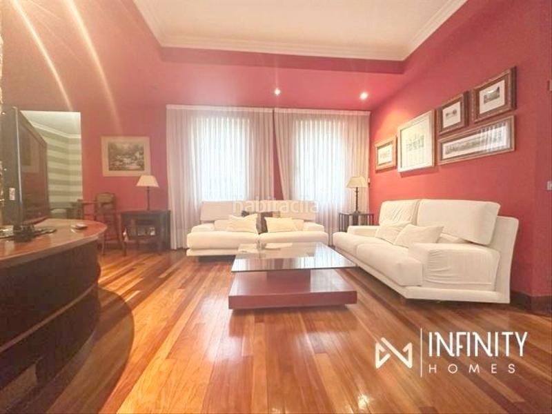 Foto 274bd43b-8ab7-4e8b-b635-136b64e3ed43. Alquiler piso se alquila vivienda en abando con opción a parcela de garaje doble. en Bilbao