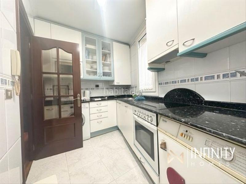 Foto 471ccdd3-9525-4d6d-8f93-a8bb48018360. Alquiler piso se alquila vivienda en abando con opción a parcela de garaje doble. en Bilbao