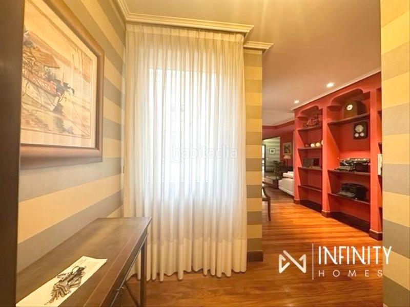 Foto b8dbdc7f-e97b-47c4-bd3a-04e700a0582a. Alquiler piso se alquila vivienda en abando con opción a parcela de garaje doble. en Bilbao