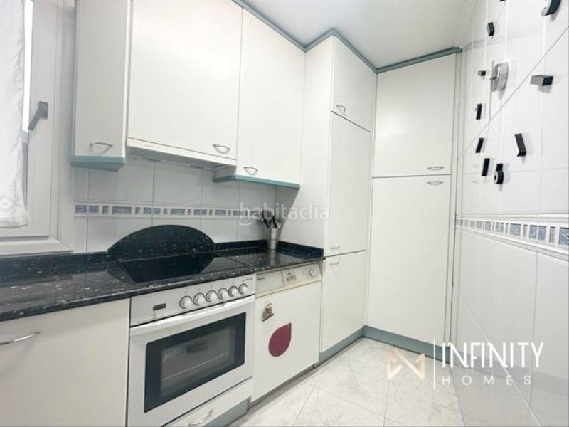 Foto be4ea1d2-ee6e-4444-94d9-4b54f91c3c5f. Alquiler piso se alquila vivienda en abando con opción a parcela de garaje doble. en Bilbao