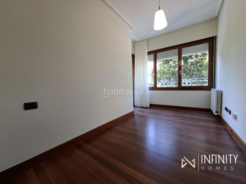 Foto 95a33a6a-43f7-4c2a-98e6-931ca1607247. Alquiler dúplex duplex en alquiler, en zona exclusiva de campo volantin en Bilbao