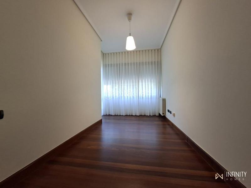 Foto 28f421e9-f06f-4c58-8faa-1467d2998be5. Location duplex avec chauffage parking dans Castaños - Begoñaibarra Bilbao