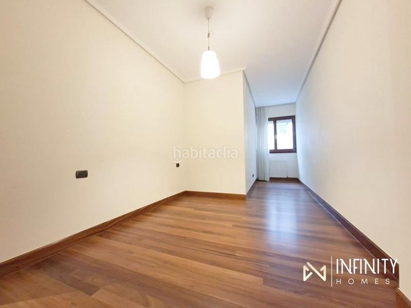 Foto 38eb7fa7-5ad7-4b7f-a5fe-2df74089e573. Location duplex avec chauffage parking dans Castaños - Begoñaibarra Bilbao
