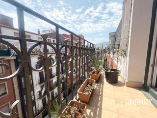 Location Appartement  Heros kalea. Se alquila piso para estudiantes en moyua