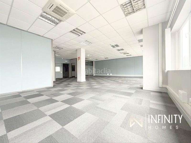 Foto dfd37010-15c1-4c28-9408-fddc53cc309b. Lloguer oficina amb calefacció a Derio