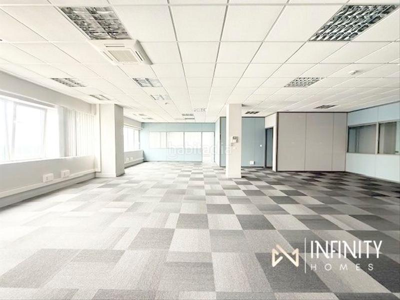 Foto 1d2a2542-7557-43d5-a3ca-ba5ea9414b64. Miete büro mit heizung in Derio