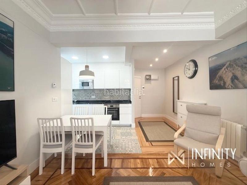 Foto f6faad12-0a81-4c07-8e08-c23efb1c2ee9. Alquiler piso se alquila magnifica vivienda en el ensanche temporal en Bilbao