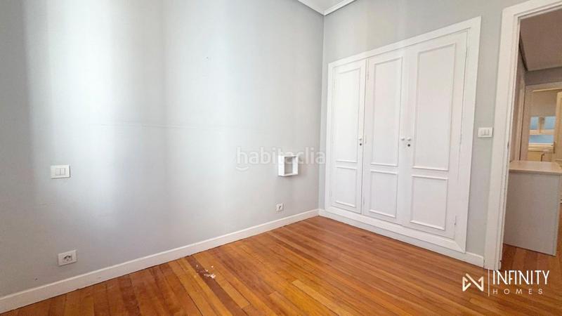 Foto 2070c8c3-f842-44d7-b3b8-ea725440111a. Miete etagenwohnung mit heizung parking in Sabino Arana-Jesuitas Bilbao