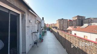 Location Appartement  Lamana kalea. Se alquila espectacular atico con terraza junto a la estacion de