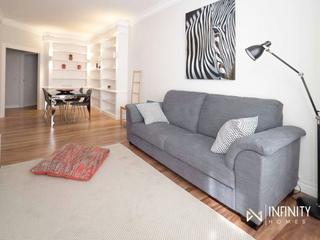 Pis  Nafarroa kalea. Se vende vivienda en zona abando con garaje directo y trastero