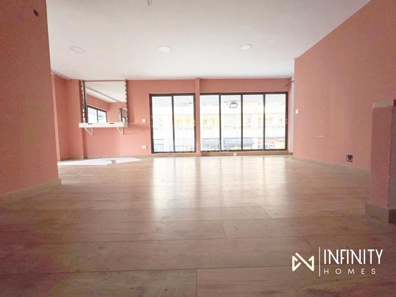 Foto f57cdf71-a7b6-4dba-b974-e9d095ab9b8e. Alquiler local comercial se alquila local comercial en rodriguez arias en Bilbao