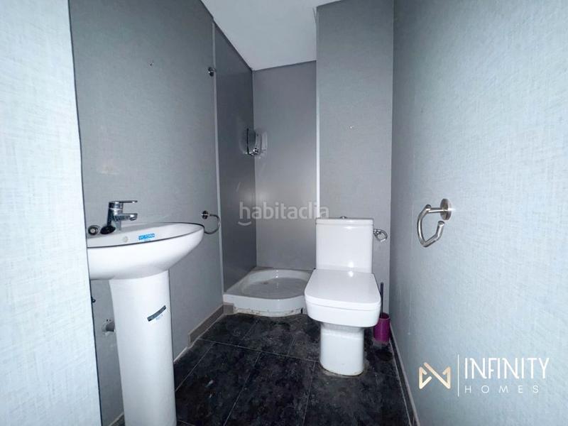 Foto b7df4598-292b-40e0-8be9-1dc2ee60ab28. Location local commercial dans Campuzano Bilbao