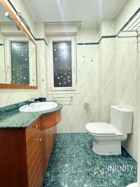 Foto 04425af2-de62-4396-aad2-32ab2d658208. Etagenwohnung mit heizung parking in Basurtu Bilbao