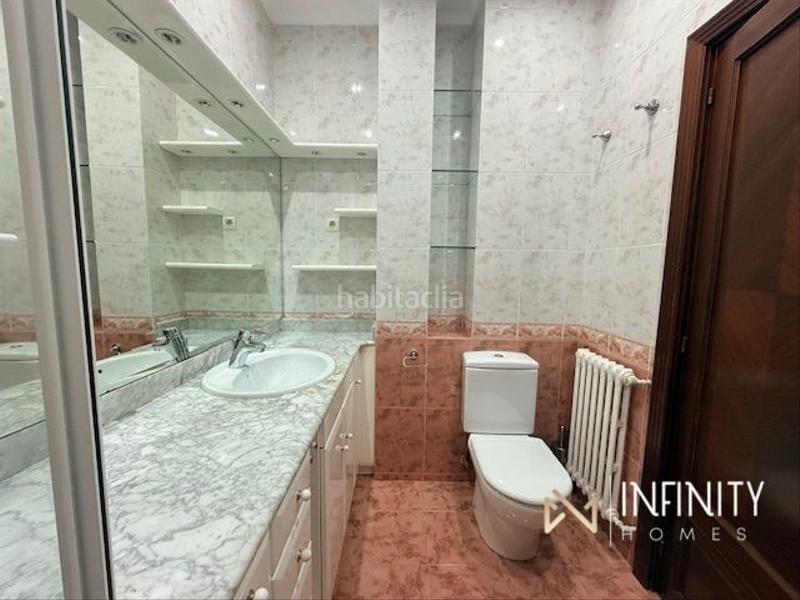 Foto c44731e8-8a4d-4241-a0a5-78bca71d18ad. Etagenwohnung mit heizung parking in Basurtu Bilbao