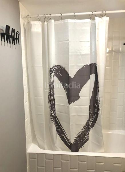 Foto d76ef3bb-9c61-471c-8c93-4e354bf74a8a. Rent flat with heating in Casco Viejo Bilbao