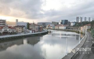 Etagenwohnung  Zirgariak kaia. Se vende vivienda con vistas a la ria en olabeaga