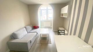 Miete Etagenwohnung  Fernández del campo kalea. Se alquila vivienda junto a la alhondiga para estancias temporal