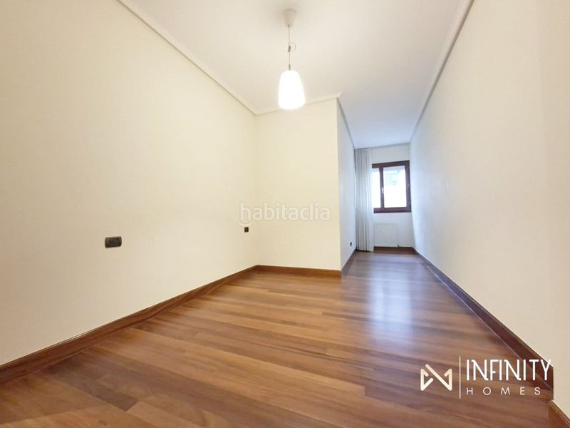 Foto ef09facd-ee67-4265-bd74-52f72c338991. Lloguer dúplex amb calefacció aparcament a Castaños - Begoñaibarra Bilbao