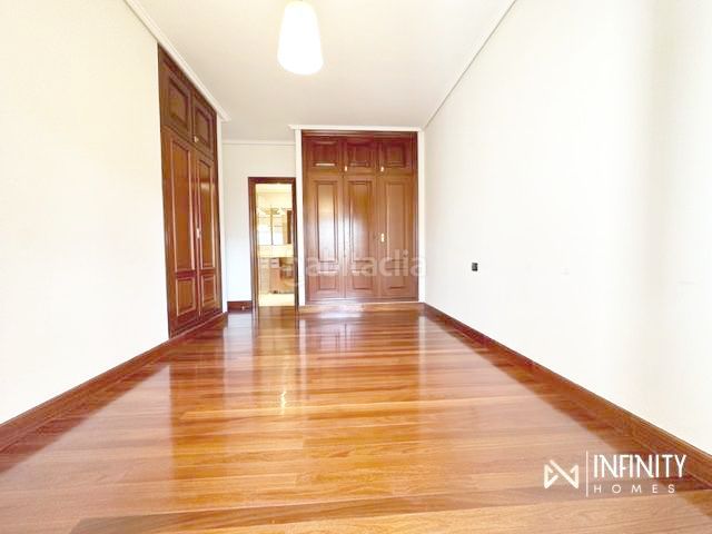 Foto f10b11a9-395a-43f4-9c87-5ea85f6b3e0a. Lloguer dúplex amb calefacció aparcament a Castaños - Begoñaibarra Bilbao