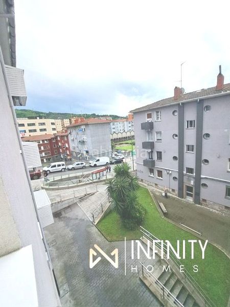 Foto c8ee4e9e-a5ce-48c7-8cb4-2ec1413f183e. Pis amb calefacció a Centro-Ariz-Uribarri Basauri