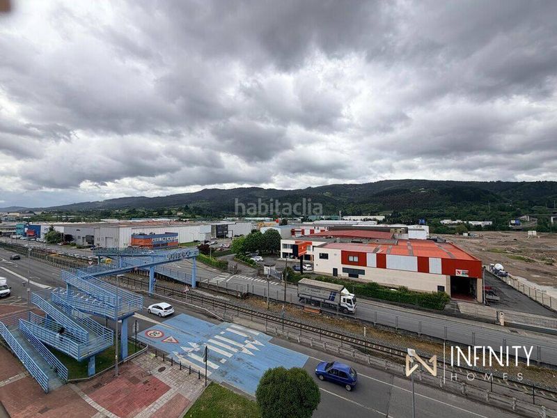 Foto 6a35513e-b462-4902-ba24-06c4ee7d3ce8. Lloguer oficina amb aparcament a Derio