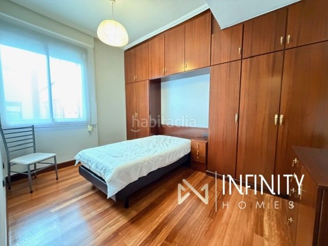 Foto 078404ff-f59f-4dc8-8a72-1ecace358539. Alquiler piso se alquila vivienda reformada en indautxu, para cortas estancias! en Bilbao
