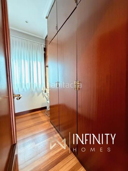Foto 82af6a97-86c8-4f5c-9325-75e797bc900a. Alquiler piso se alquila vivienda reformada en indautxu, para cortas estancias! en Bilbao