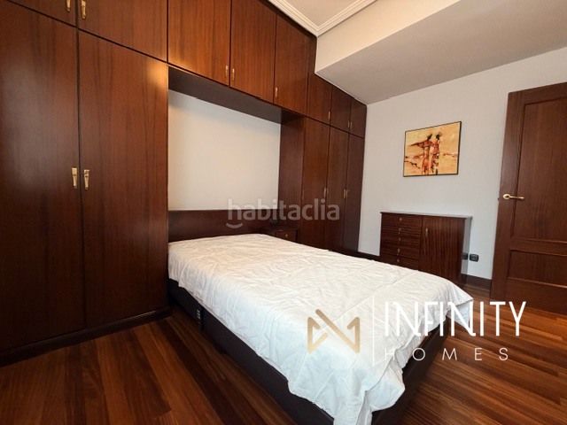 Foto eeb9004e-f3a8-45bd-bb14-9d0af9ae1765. Alquiler piso se alquila vivienda reformada en indautxu, para cortas estancias! en Bilbao