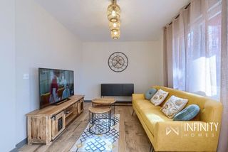 Lloguer Pis  Gorliz kalea. Se alquila espectacular piso reformado en uribarri para cortas t