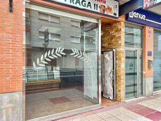 Local commercial  Calle rio sena. Se vende local comercial en ronda sur
