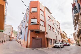 Pis  Calle aguila. Piso en algezares