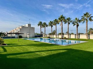 Casa adossada  Calle ginés saura sánchez. Adosado en residencial salinas beach ii