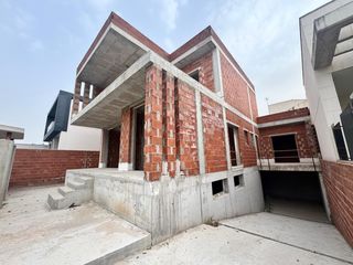 Chalet  Maestro f mtnez albaladej. Chalet de obra nueva en beniaján