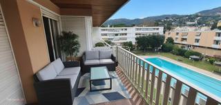 Appartamento  Santa elena. Ático con terraza y vistas en cabrils